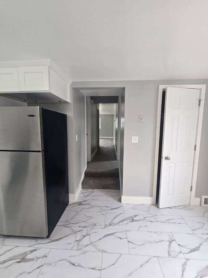 37 W Mckinley Ave - Photo 3 of 11