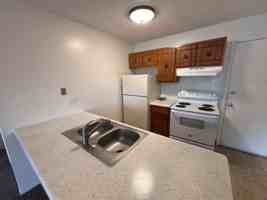 featured image of 1691 Moore Ave #04
