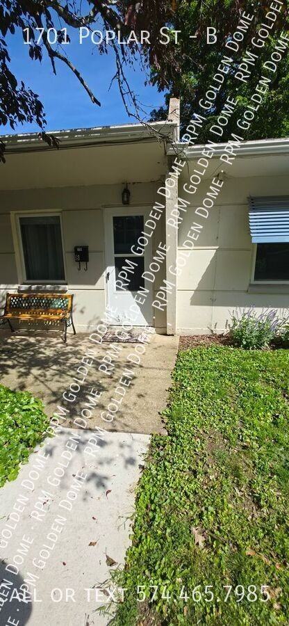 1701 Poplar St #B - Photo 2 of 23