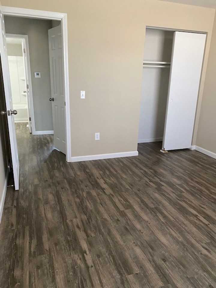 200 Bedford Dr #D204 - Photo 4 of 18