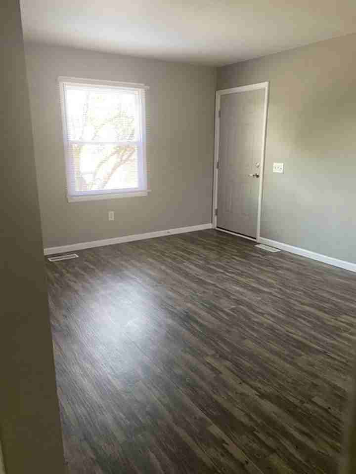 200 Bedford Dr #D204 - Photo 6 of 18
