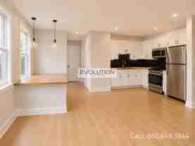 906908 Park St #3W - Photo 1 of 1