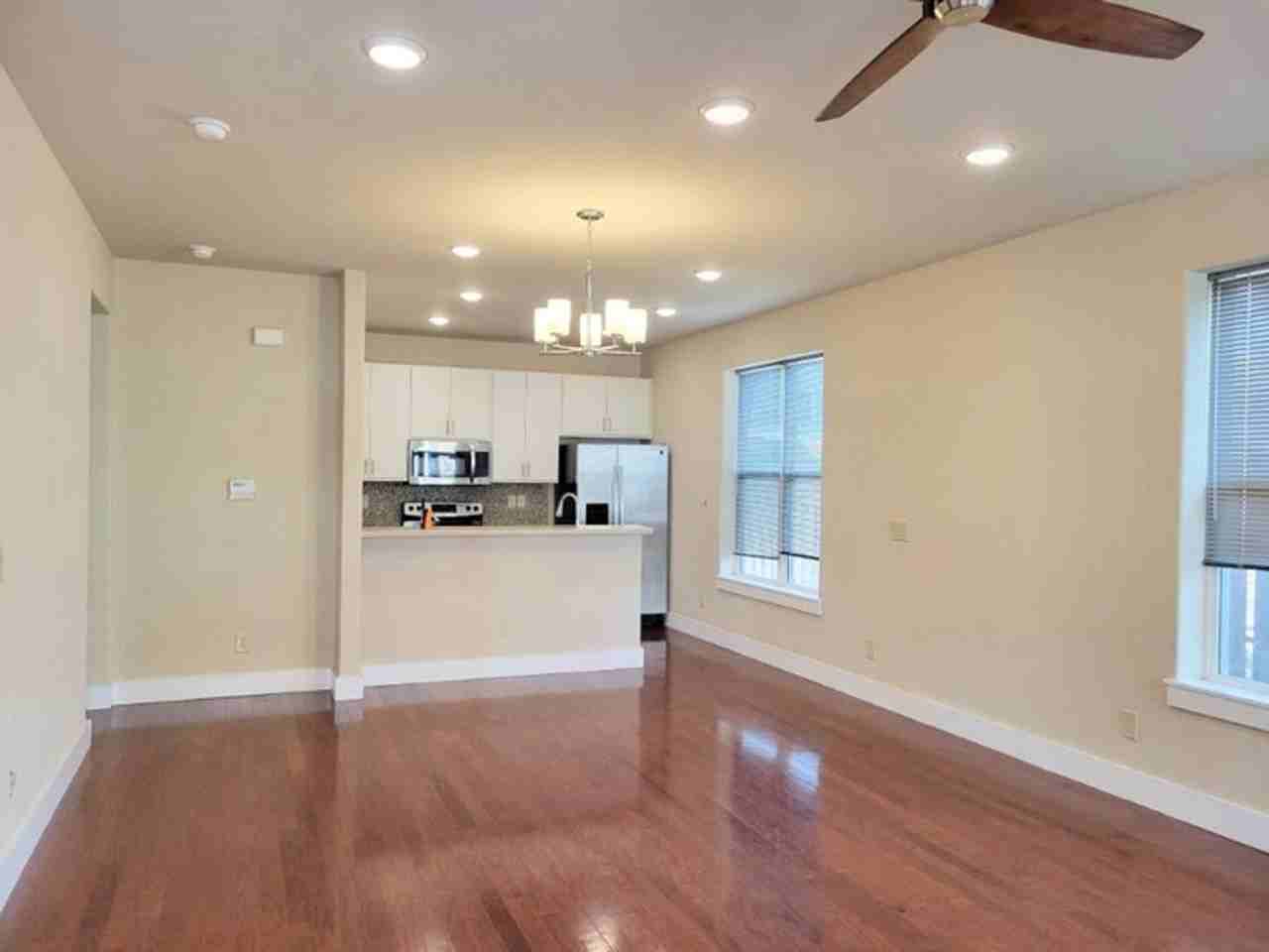 525 E Kiowa St #201 - Photo 2 of 50