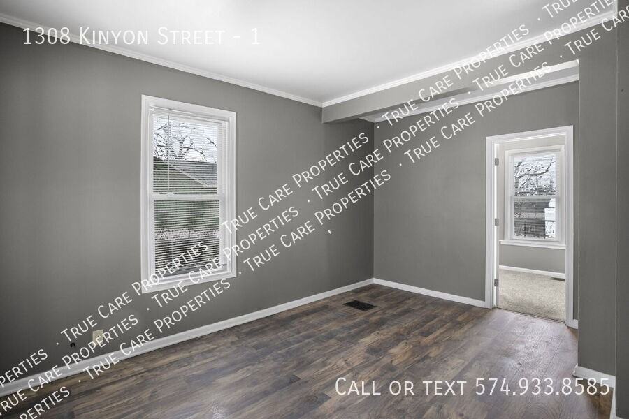 1308 Kinyon St #1 - Photo 2 of 12