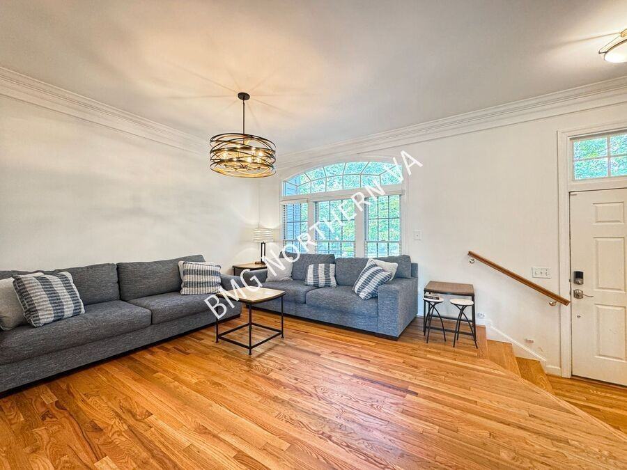 43003 Golf View Dr - Photo 2 of 36
