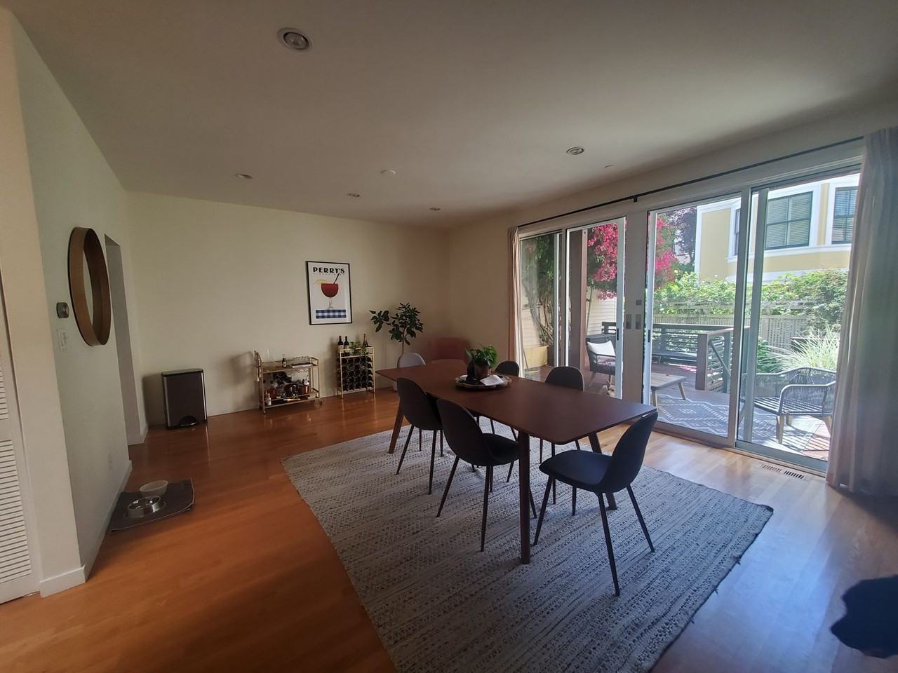 2133 Filbert St - Photo 2 of 31