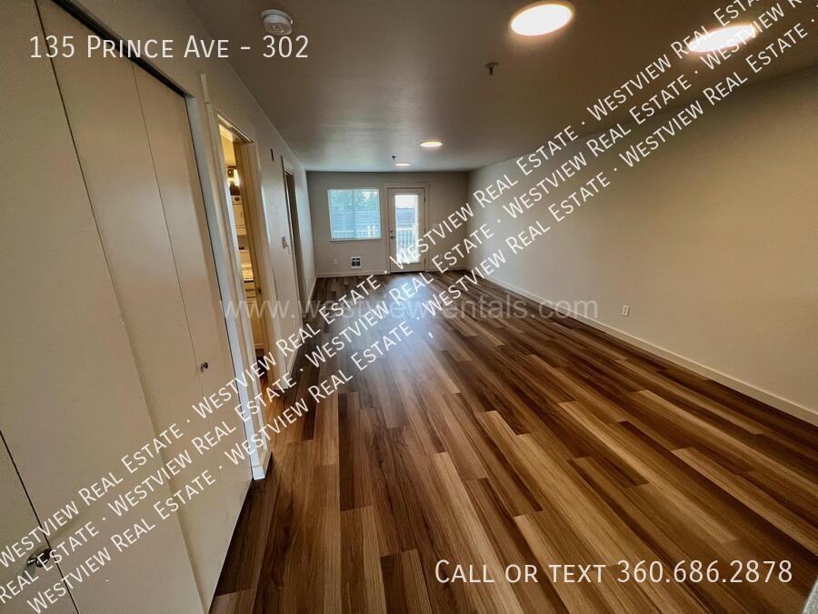 135 Prince Ave #302 - Photo 2 of 26