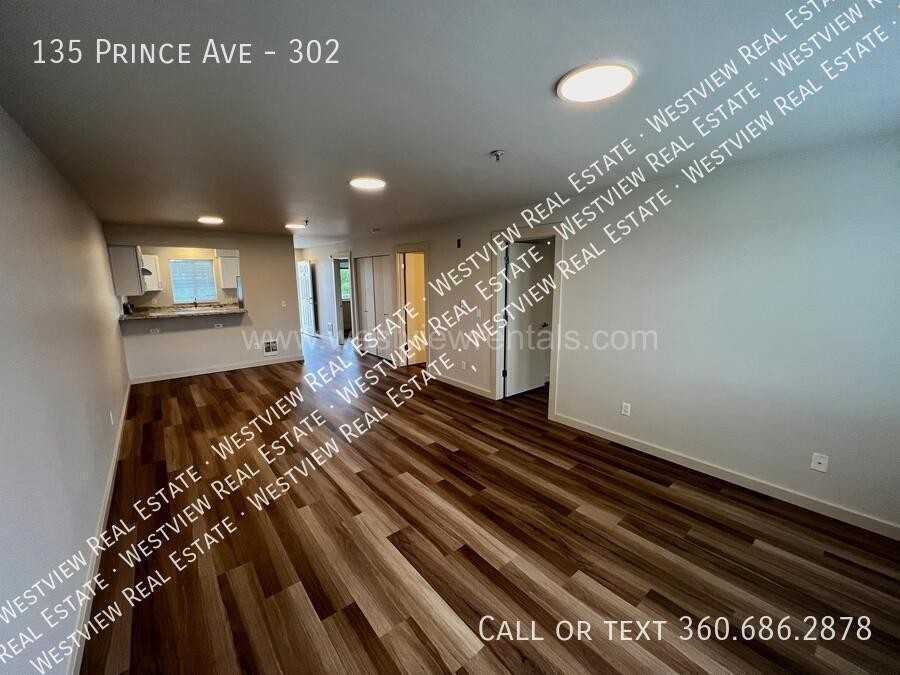135 Prince Ave #302 - Photo 4 of 26