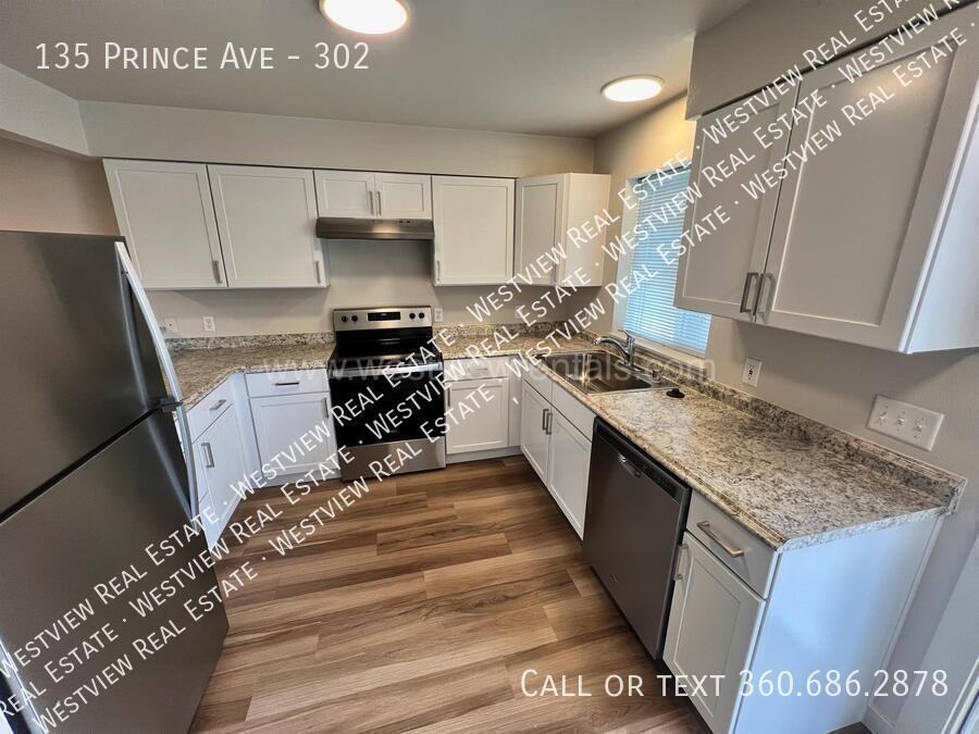 135 Prince Ave #302 - Photo 6 of 26