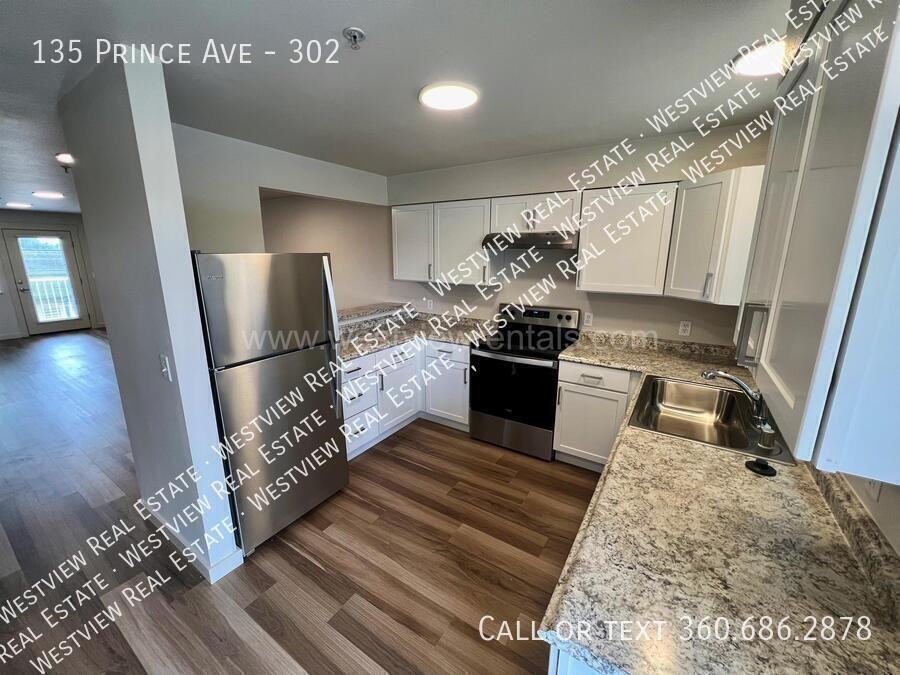 135 Prince Ave #302 - Photo 7 of 26