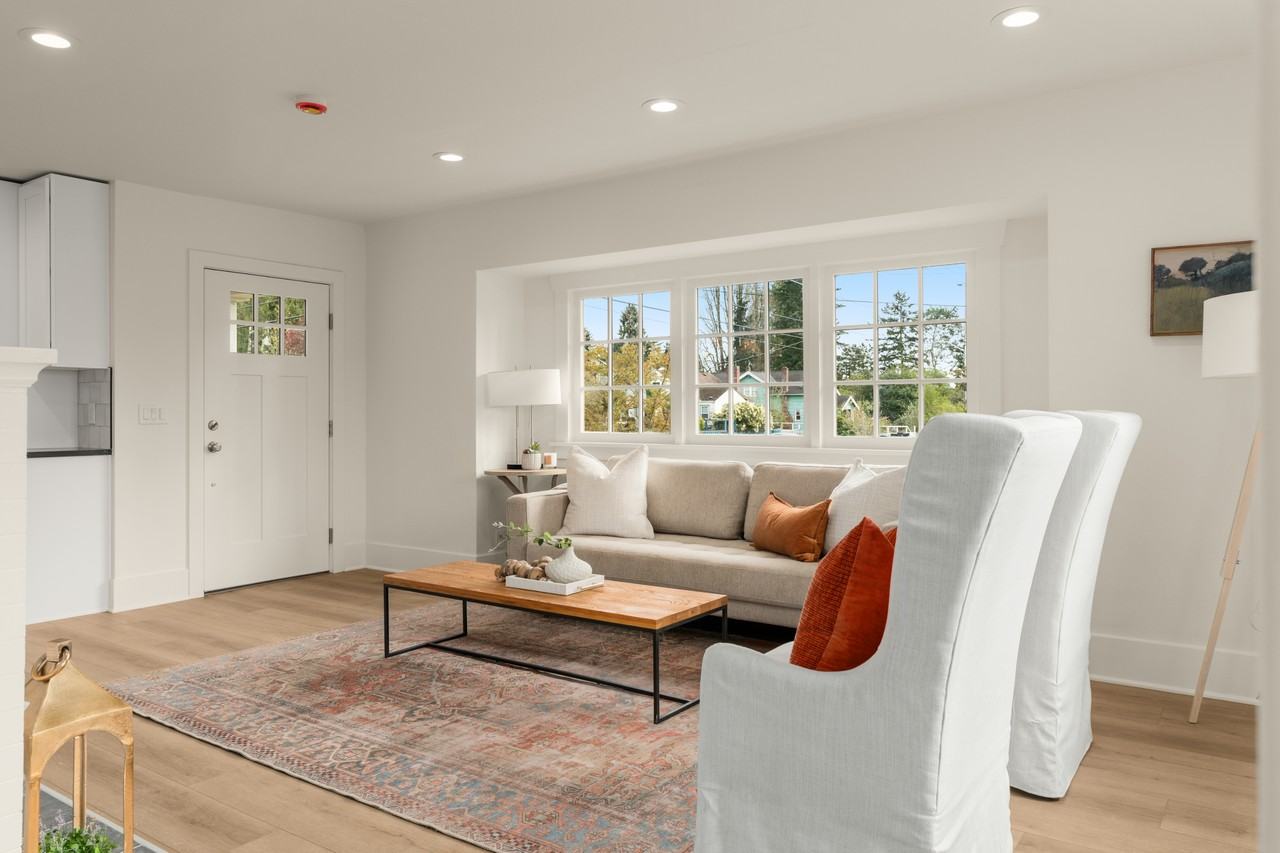 522 N 117th St #1 - Photo 5 of 29