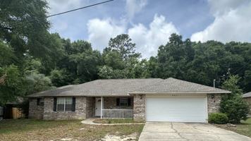 featured image of 4821 Acorn Dr #1