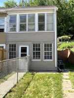 featured image of 943 High Bluff St #1
