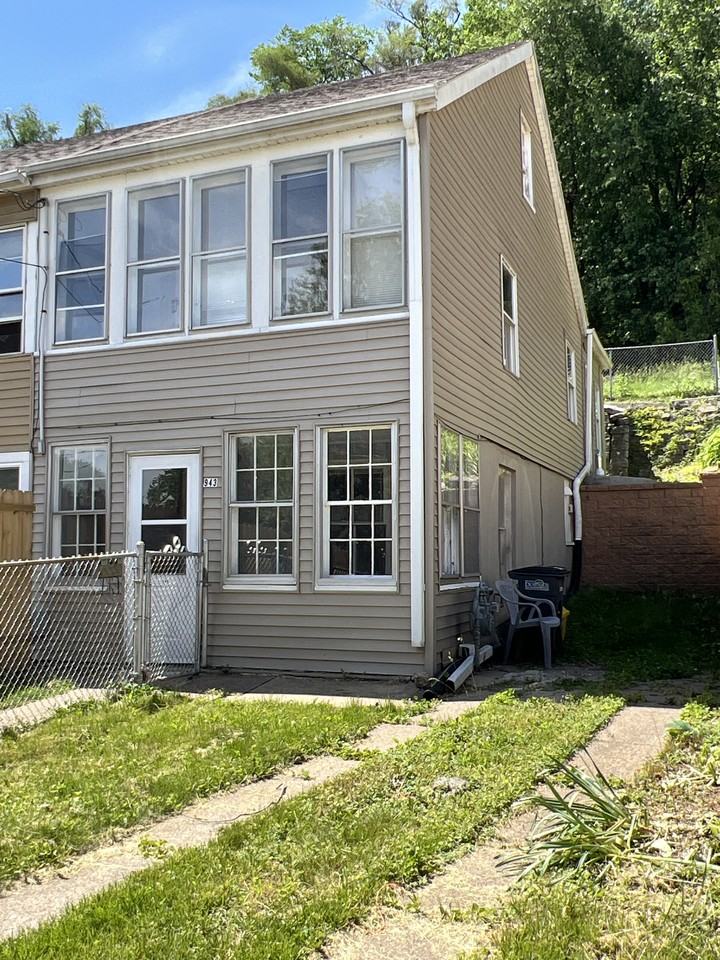 943 High Bluff St #1 - Photo 2 of 23