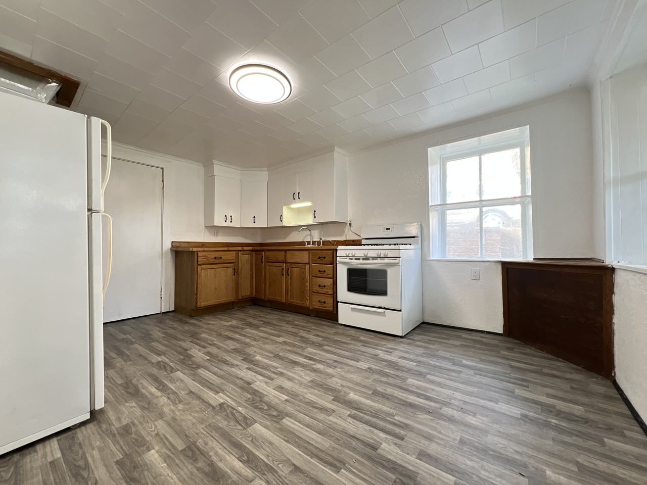 943 High Bluff St #1 - Photo 3 of 23