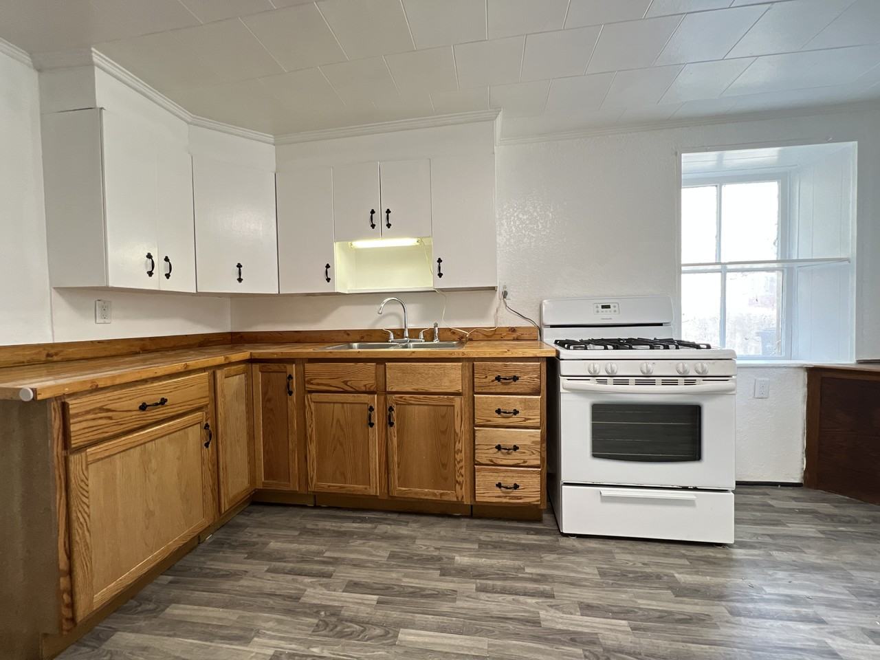 943 High Bluff St #1 - Photo 4 of 23