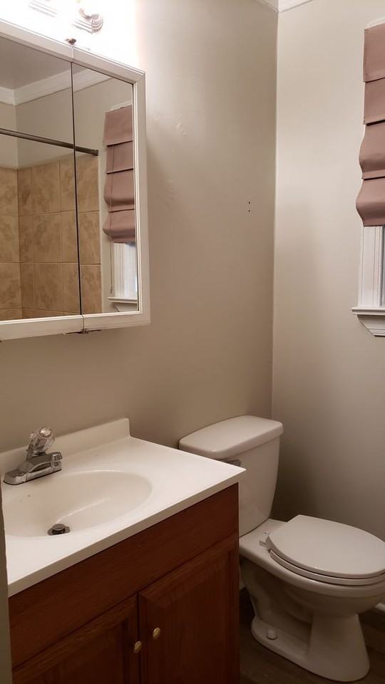 324 E Leicester Ave - Photo 7 of 17