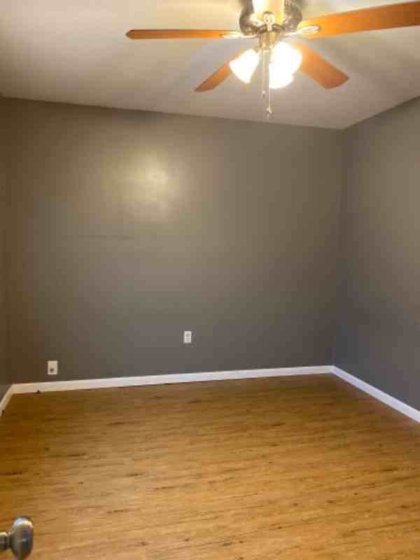 105 S Apple St - Photo 6 of 6