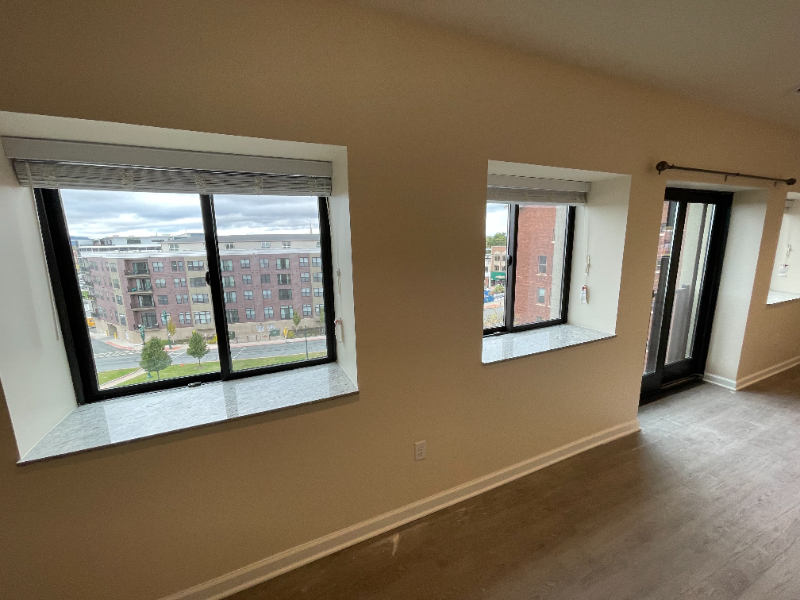 192 Erie Blvd - Photo 6 of 7