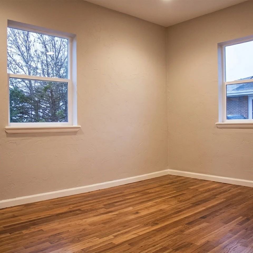 7739 Raleigh St - Photo 7 of 10