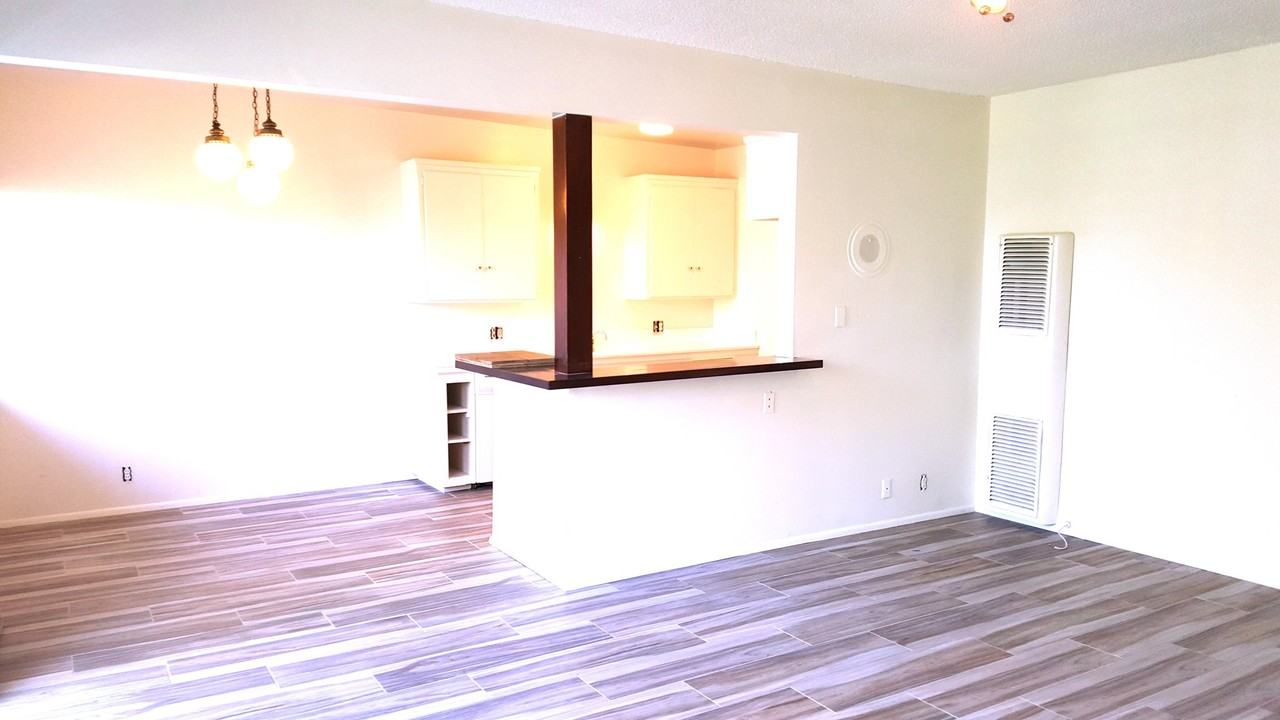 1150 Manhattan Beach Blvd #8 - Photo 3 of 15