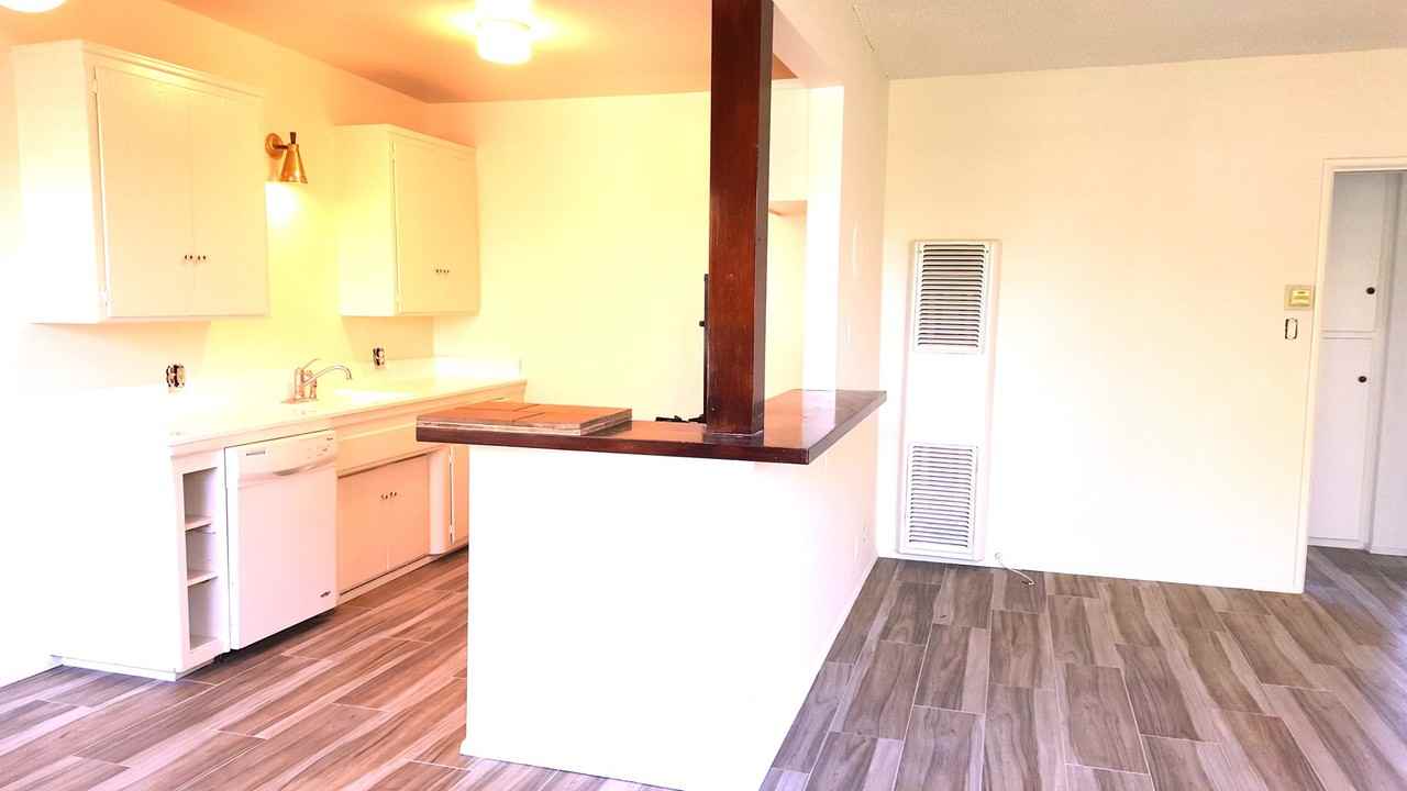 1150 Manhattan Beach Blvd #8 - Photo 5 of 15