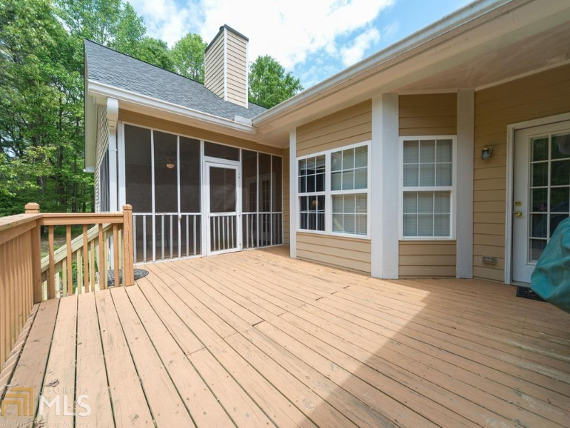 1525 New Hope Rd - Photo 2 of 17
