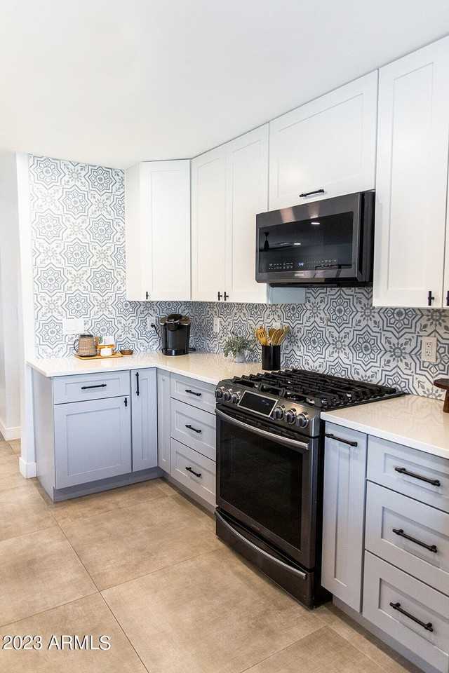 7431 E Coronado Rd - Photo 4 of 20
