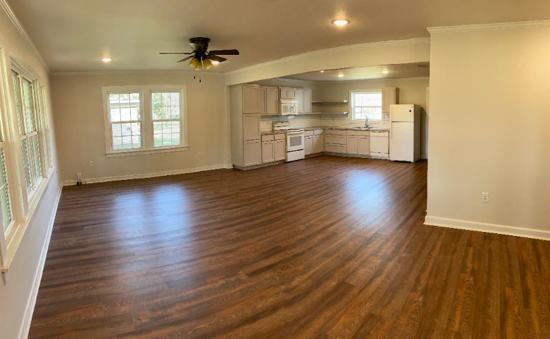 4714 Highwaynorth - Photo 2 of 6