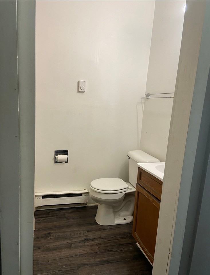 920 Broadway St #6 - Photo 6 of 6