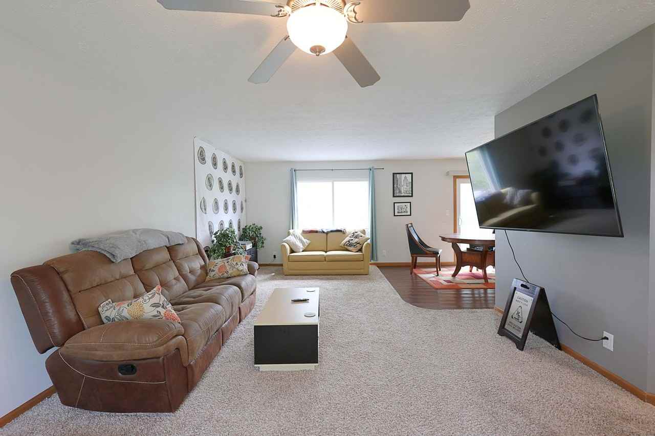 3139 Bowfield Way - Photo 5 of 27