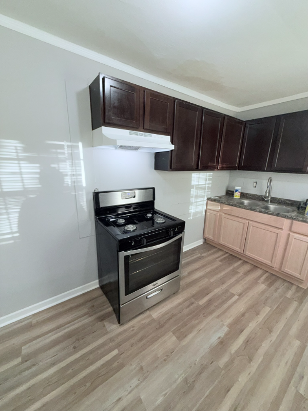 247 Elder Rd - Photo 5 of 12