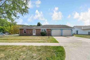 657 E Crest Dr #B - Photo 1 of 1
