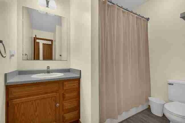 657 E Crest Dr #B - Photo 5 of 16