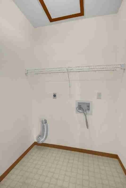 657 E Crest Dr #B - Photo 6 of 16