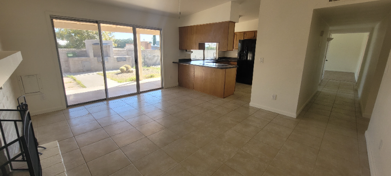 550 N Gollob Rd - Photo 5 of 13