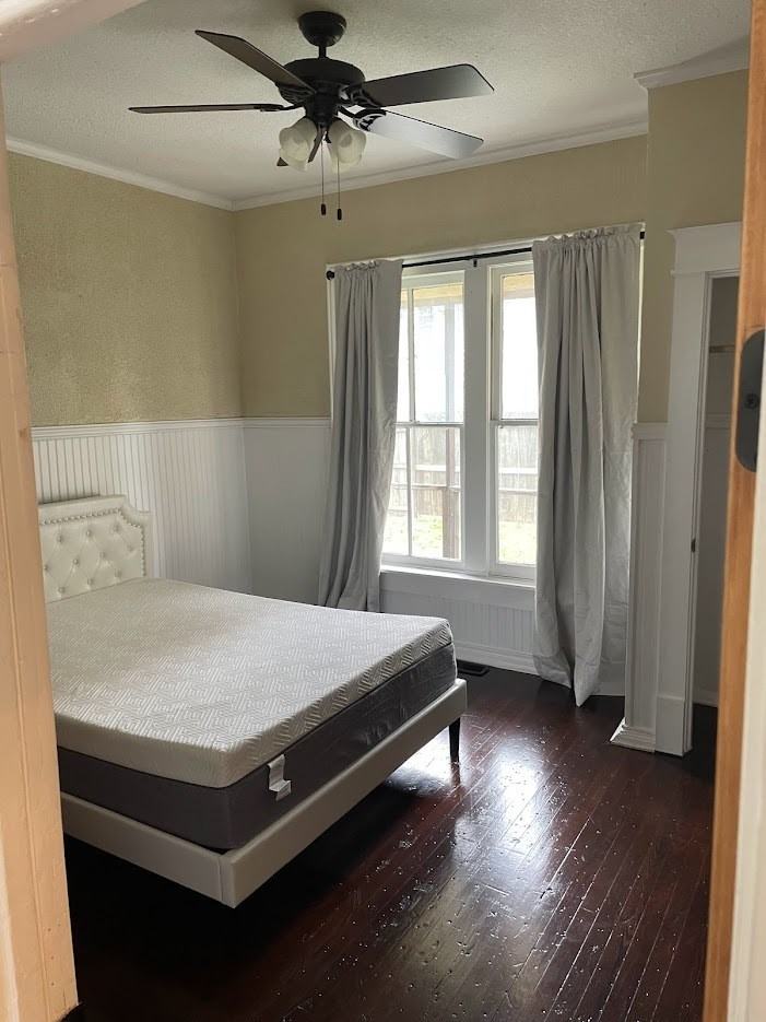 406 East Unaka Avenue - Photo 2 of 32