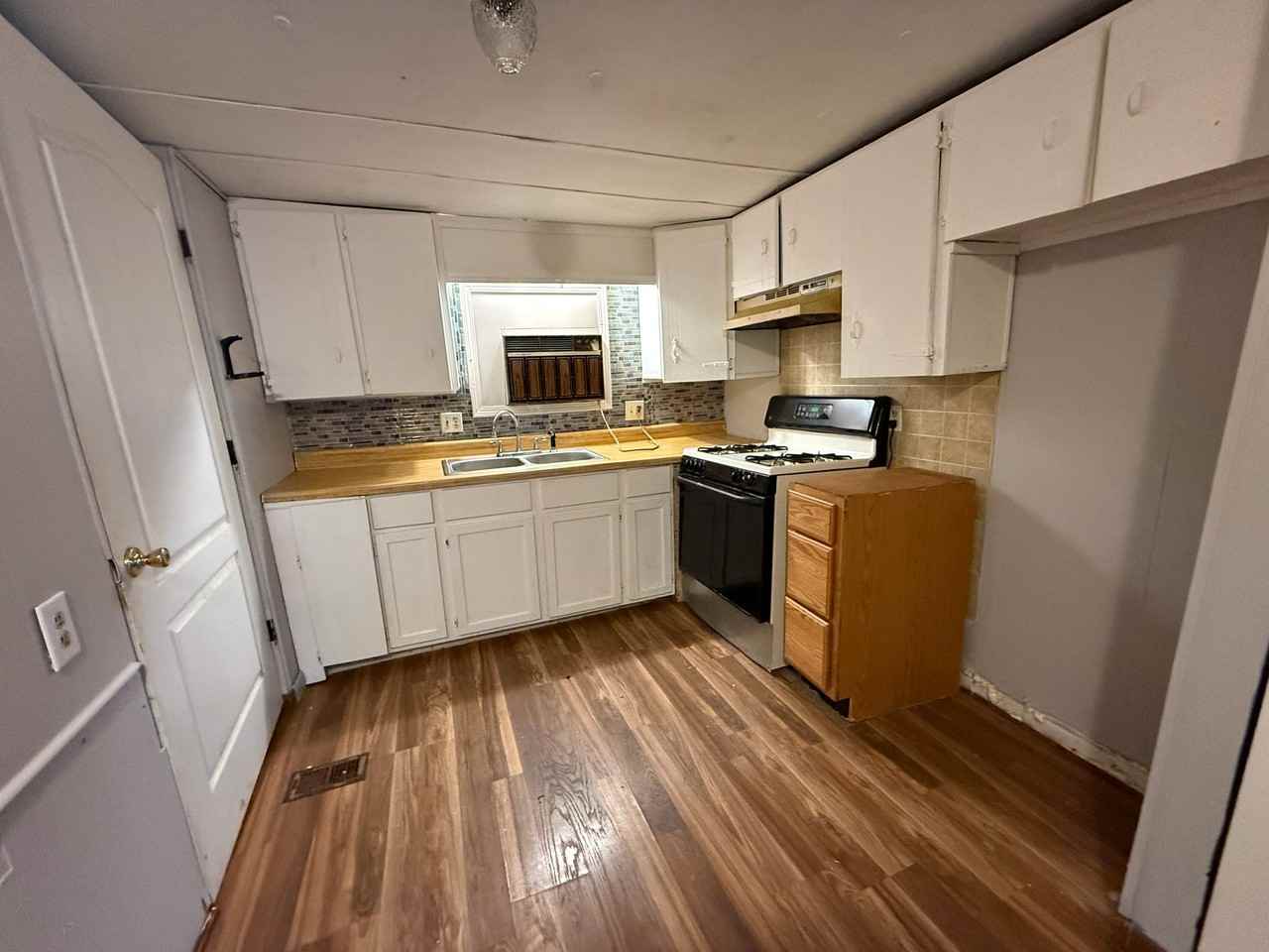 442 Gardners Ln #A - Photo 3 of 11