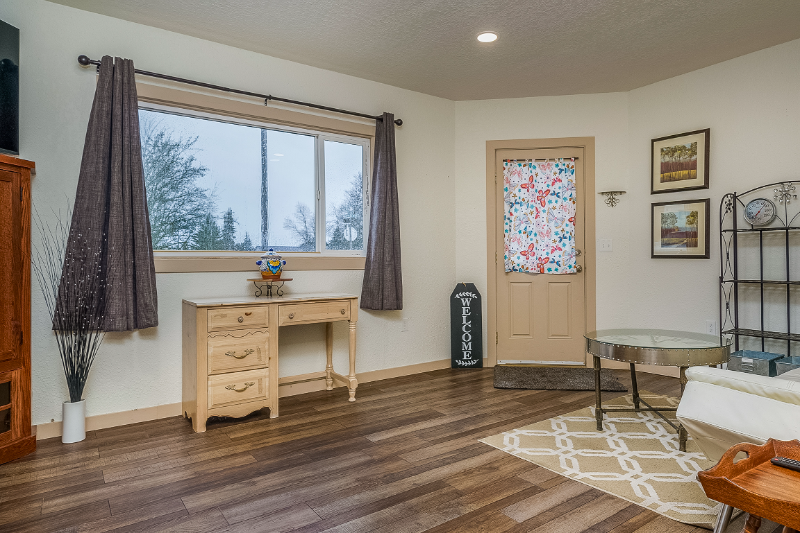 339 5th St W #A - Photo 3 of 17