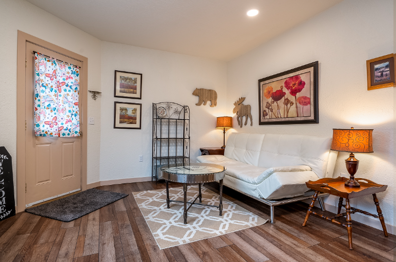 339 5th St W #A - Photo 4 of 17