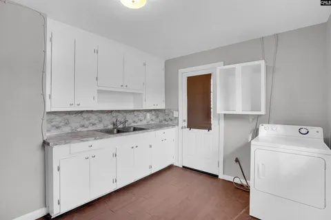 913 Central Dr #915 - Photo 4 of 12