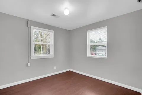 913 Central Dr #915 - Photo 7 of 12
