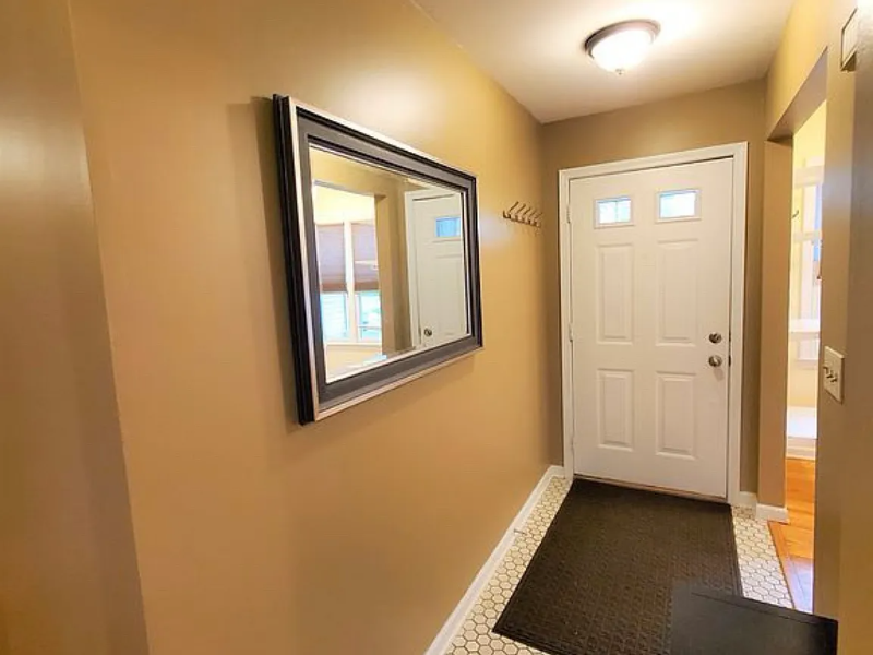 5809 Nobleton Cir - Photo 4 of 20