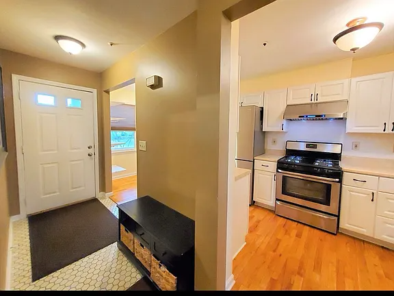 5809 Nobleton Cir - Photo 6 of 20