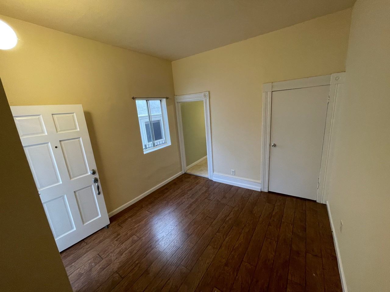 2225 K St - Photo 5 of 11