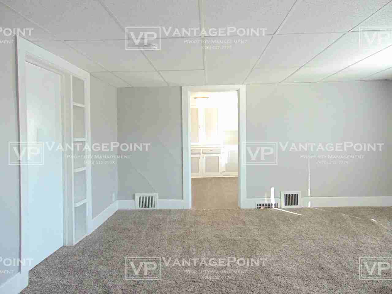 802 Kellogg St Uppr - Photo 3 of 18