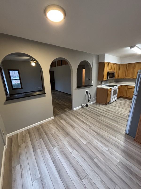 601 Hillsboro Ave - Photo 3 of 18