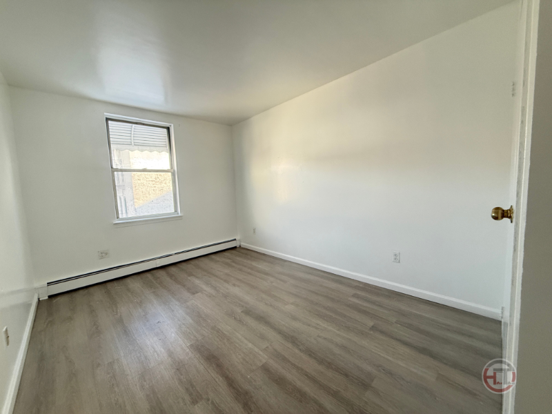 1682 Topping Ave #3 - Photo 6 of 6