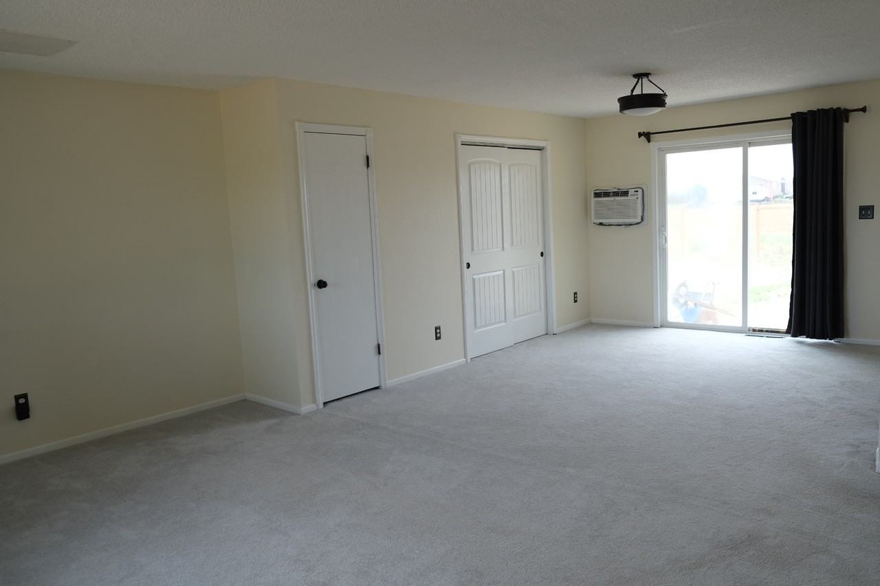 901 Elm St #1 - Photo 6 of 18