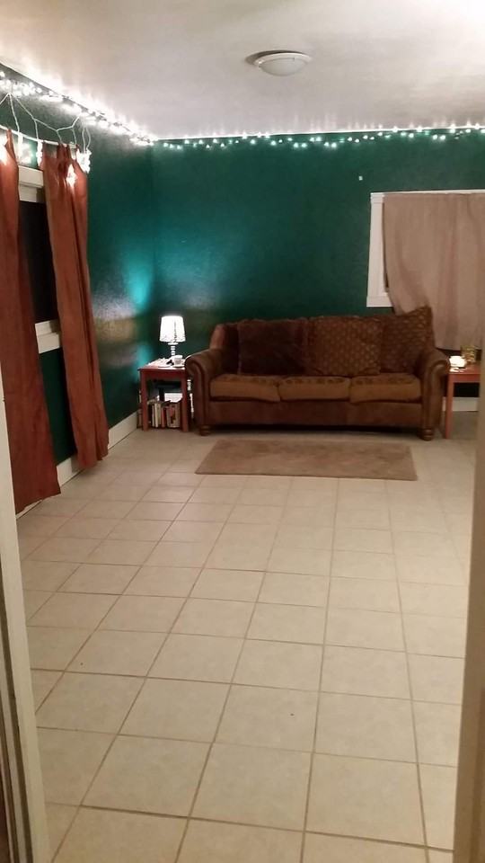 1015 E Bradley St - Photo 2 of 6